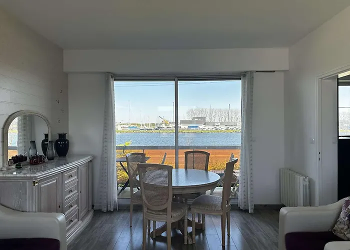 Le Phare Du Canal, Jardin Prive וויסטרהאם